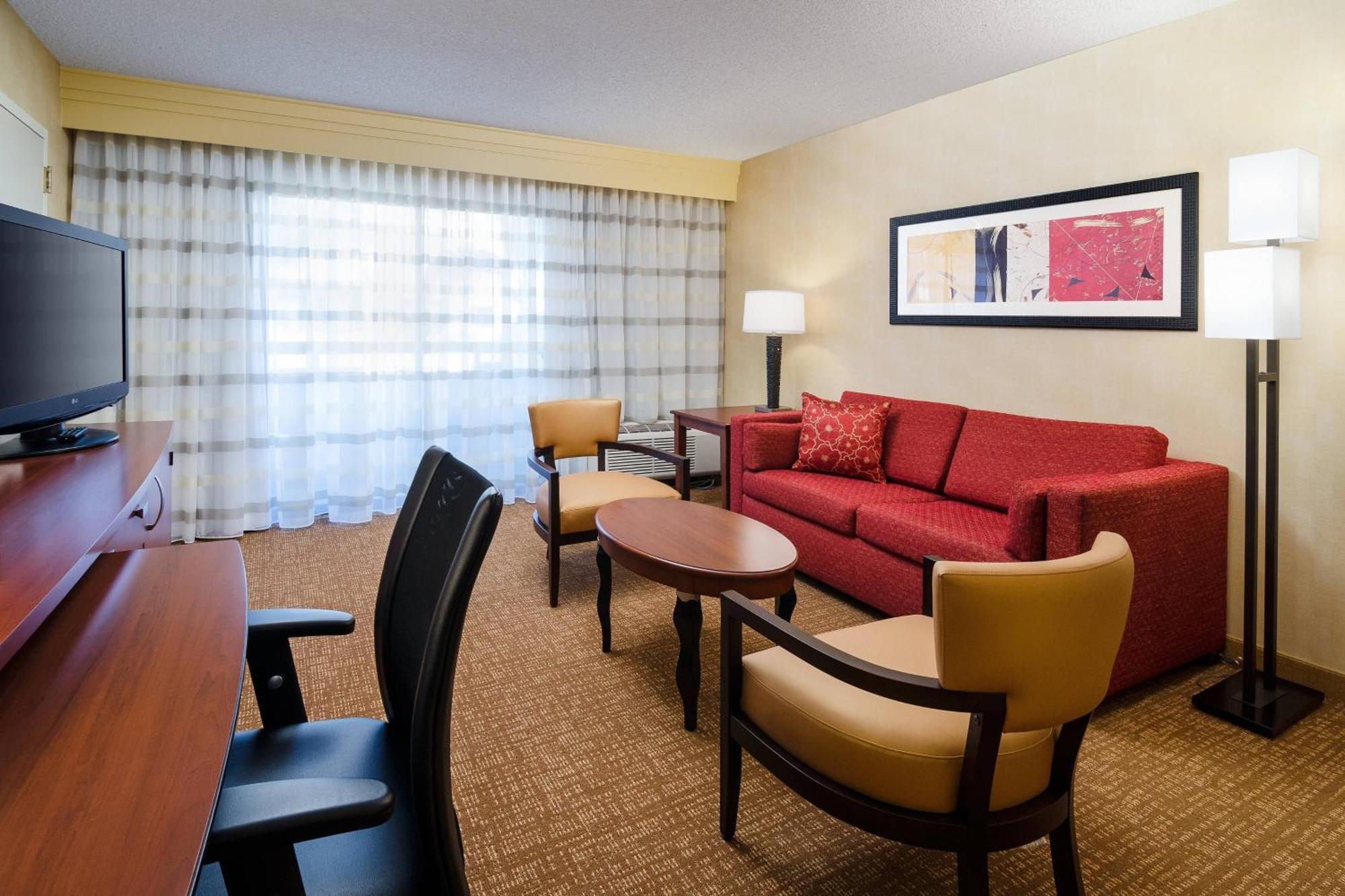 Courtyard By Marriott 3* Fresno