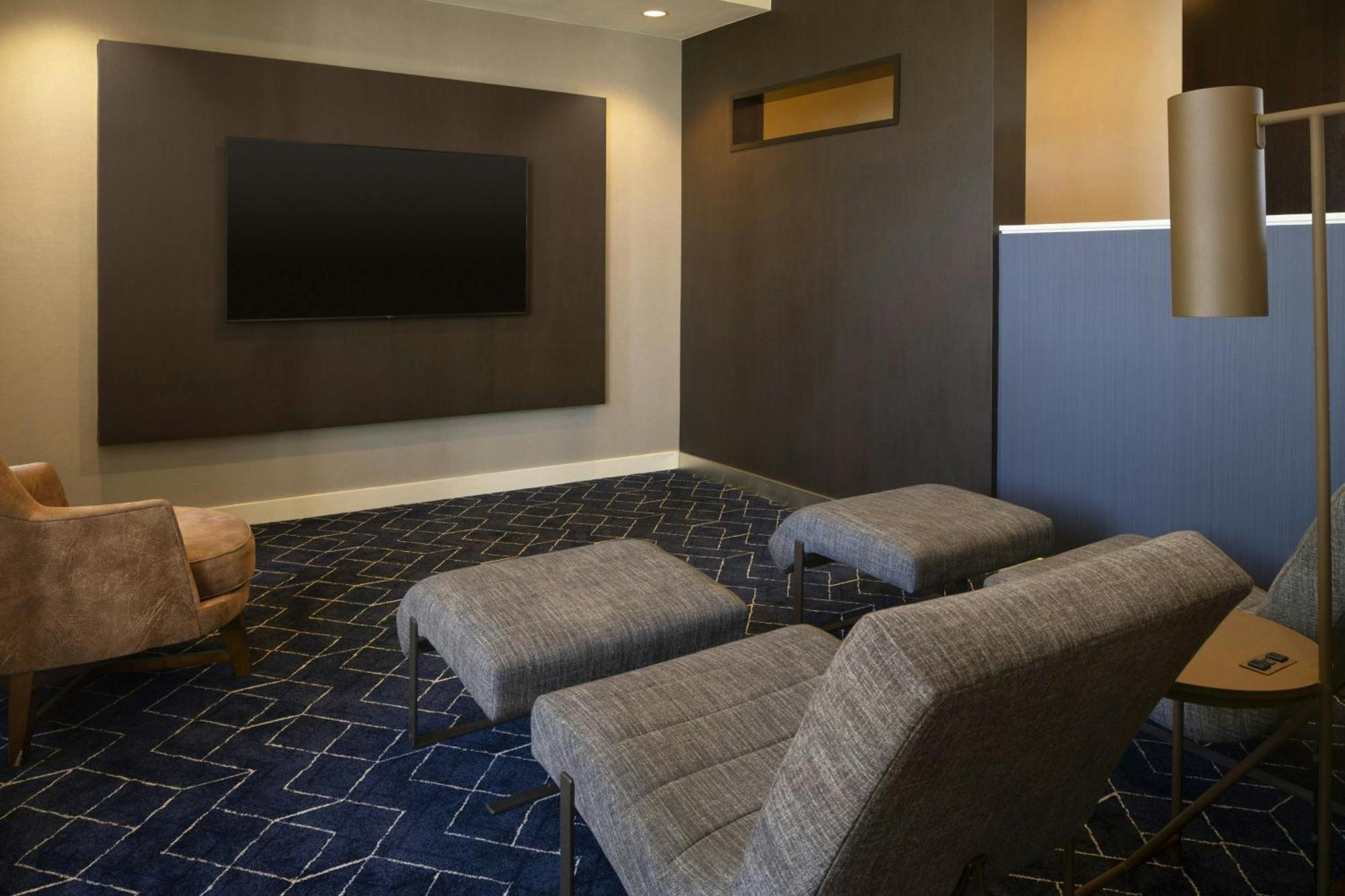 Hotel Courtyard By Marriott